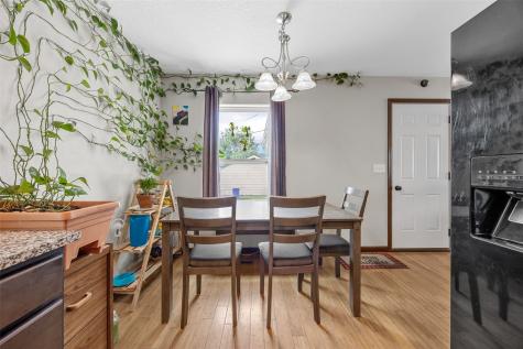 423 10th Street NW Cedar Rapids IA 52405