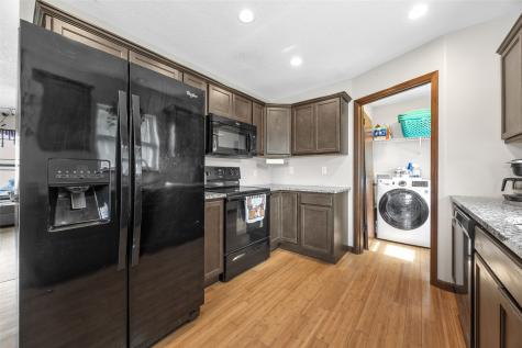 423 10th Street NW Cedar Rapids IA 52405