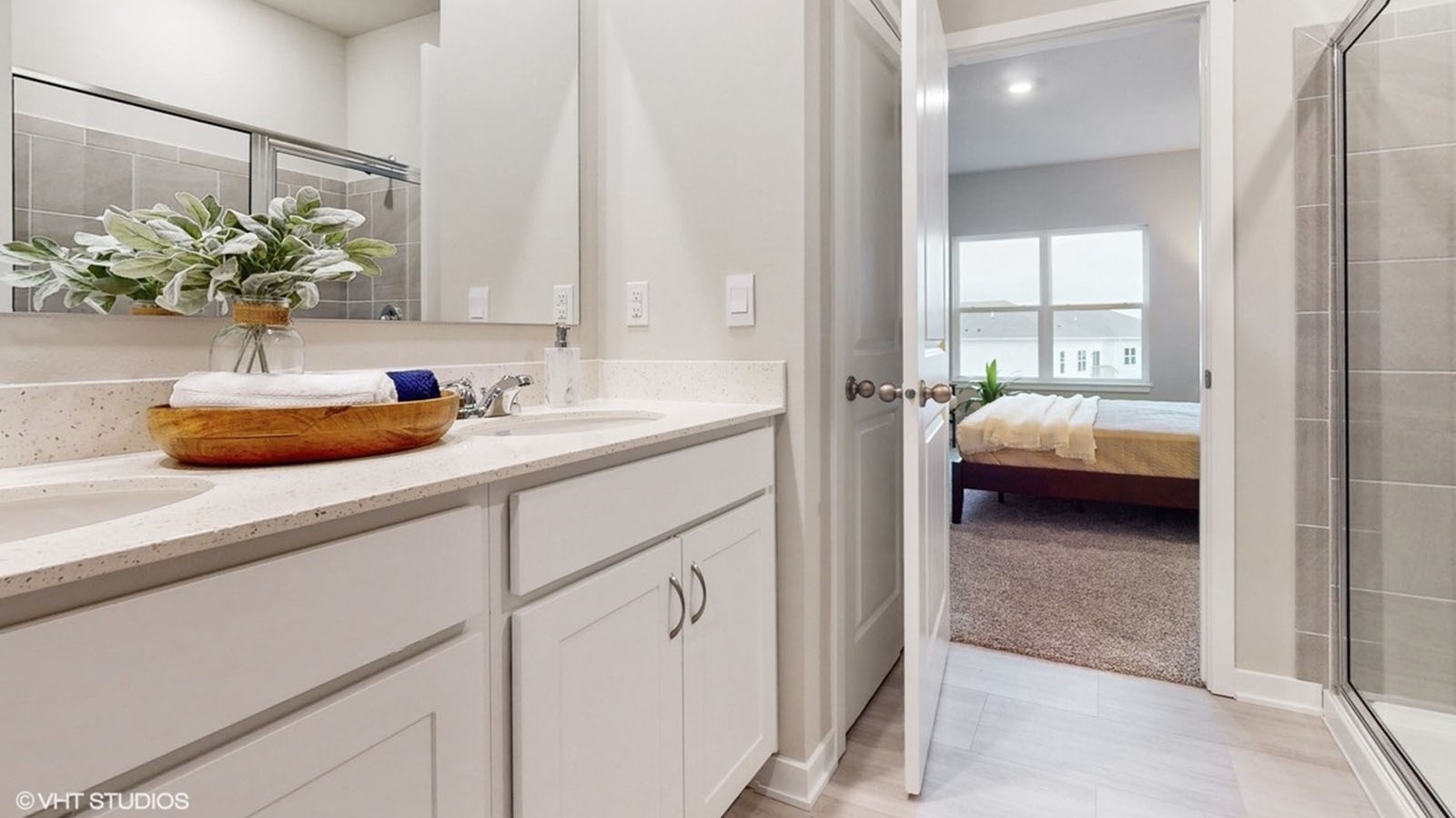2879 Grassland Court Hiawatha IA 52233