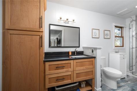 5624 26th Avenue Drive Vinton IA 52349