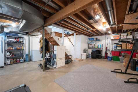 5624 26th Avenue Drive Vinton IA 52349