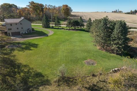 5624 26th Avenue Drive Vinton IA 52349