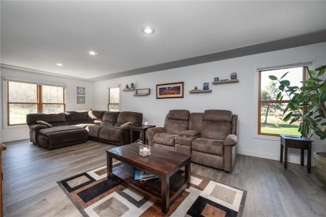 5624 26th Avenue Drive Vinton IA 52349