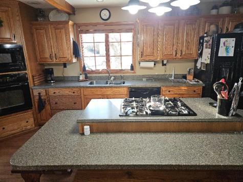1808 8th Avenue Belle Plaine IA 52208