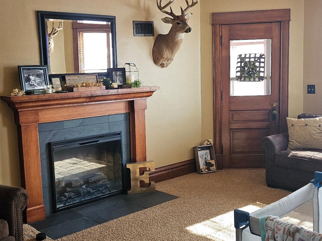 1808 8th Avenue Belle Plaine IA 52208