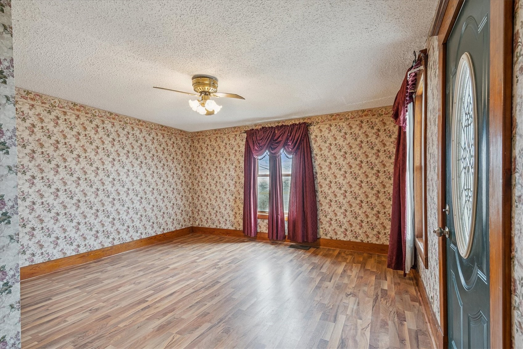 297 Goudy Road Mt Vernon IA 52314