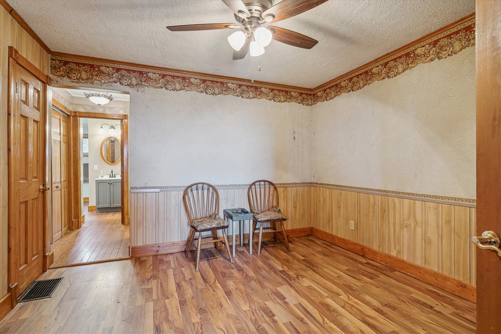 297 Goudy Road Mt Vernon IA 52314