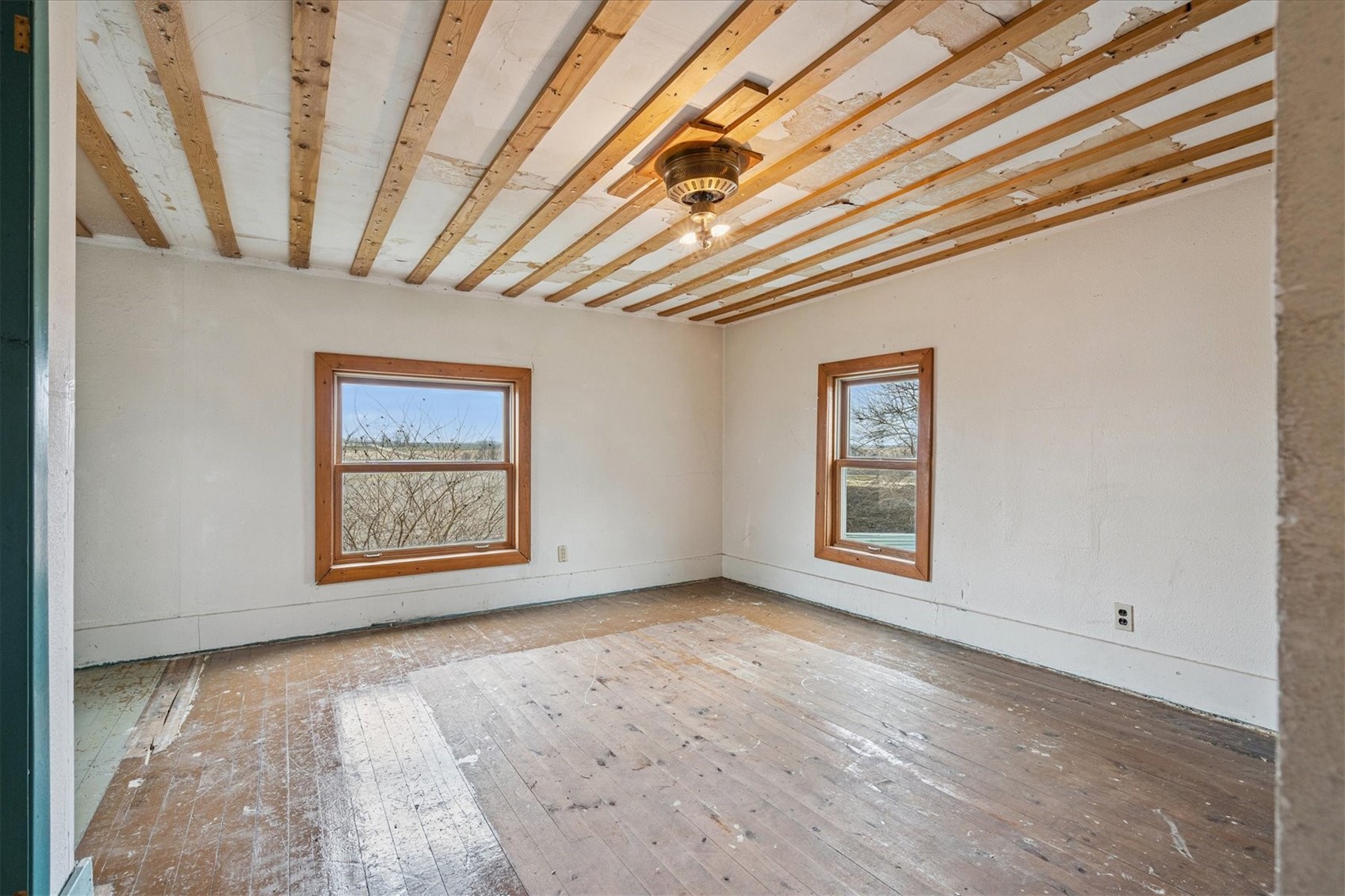 297 Goudy Road Mt Vernon IA 52314