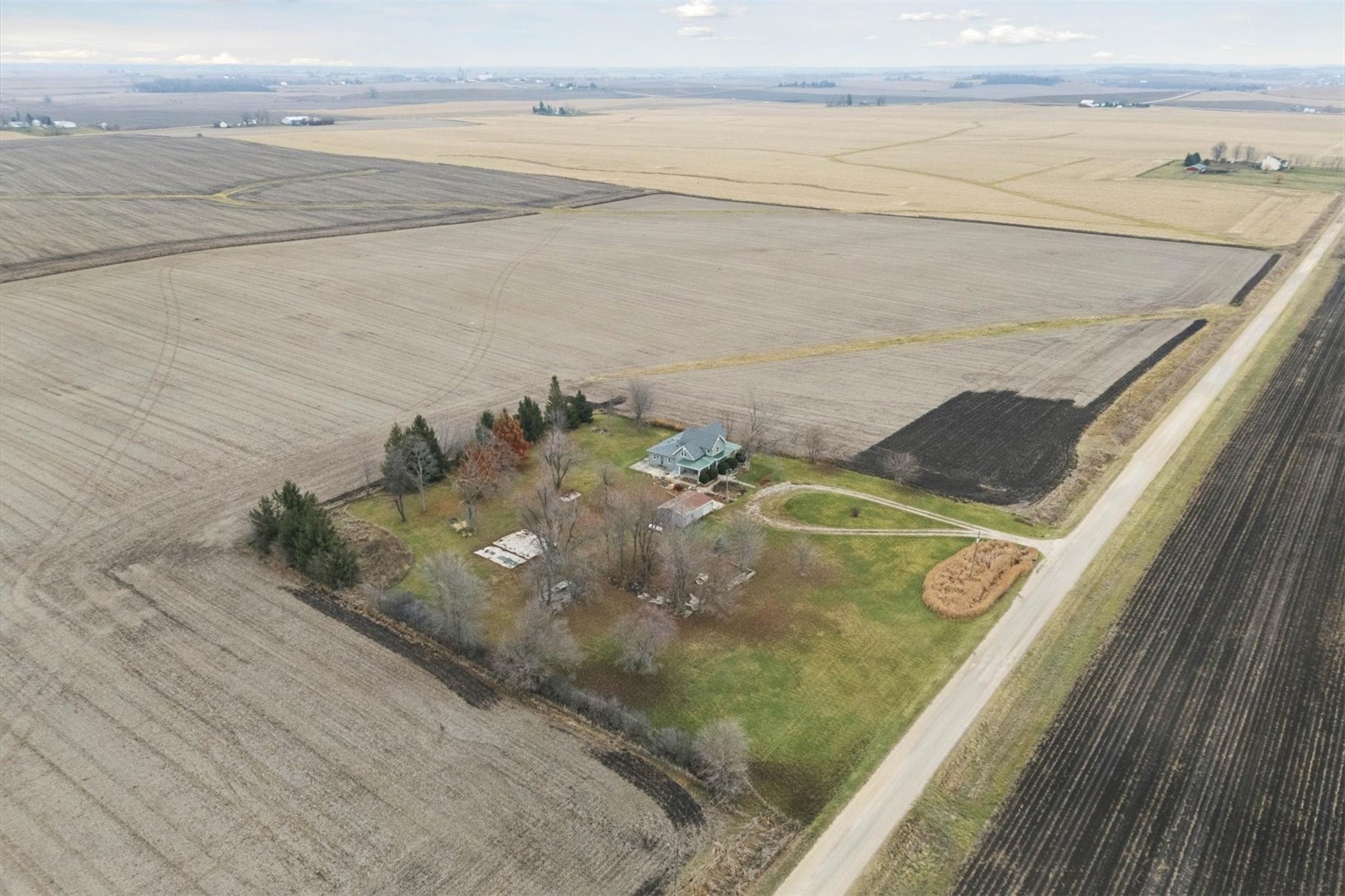 297 Goudy Road Mt Vernon IA 52314