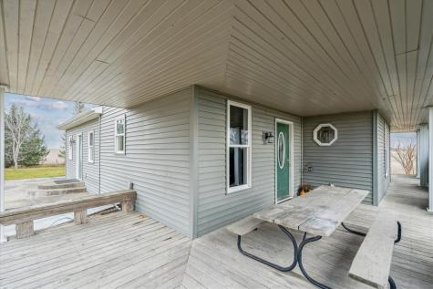 297 Goudy Road Mt Vernon IA 52314