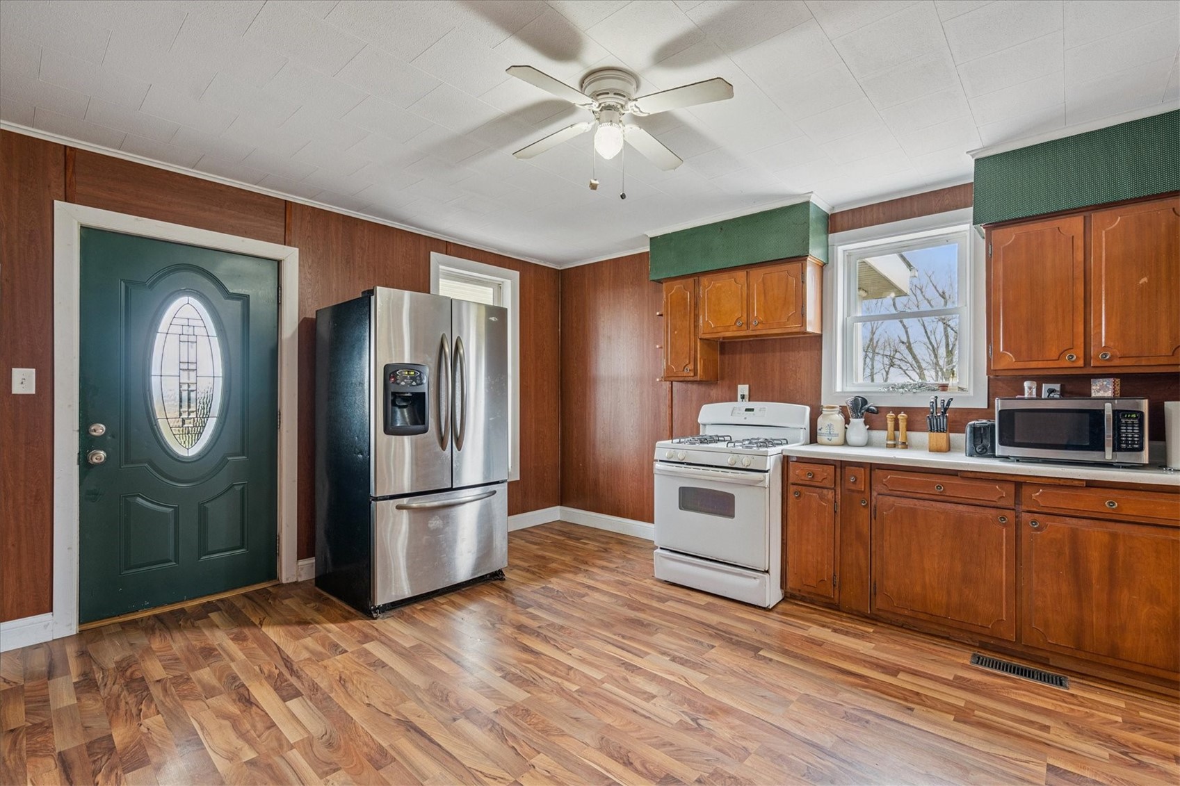 297 Goudy Road Mt Vernon IA 52314