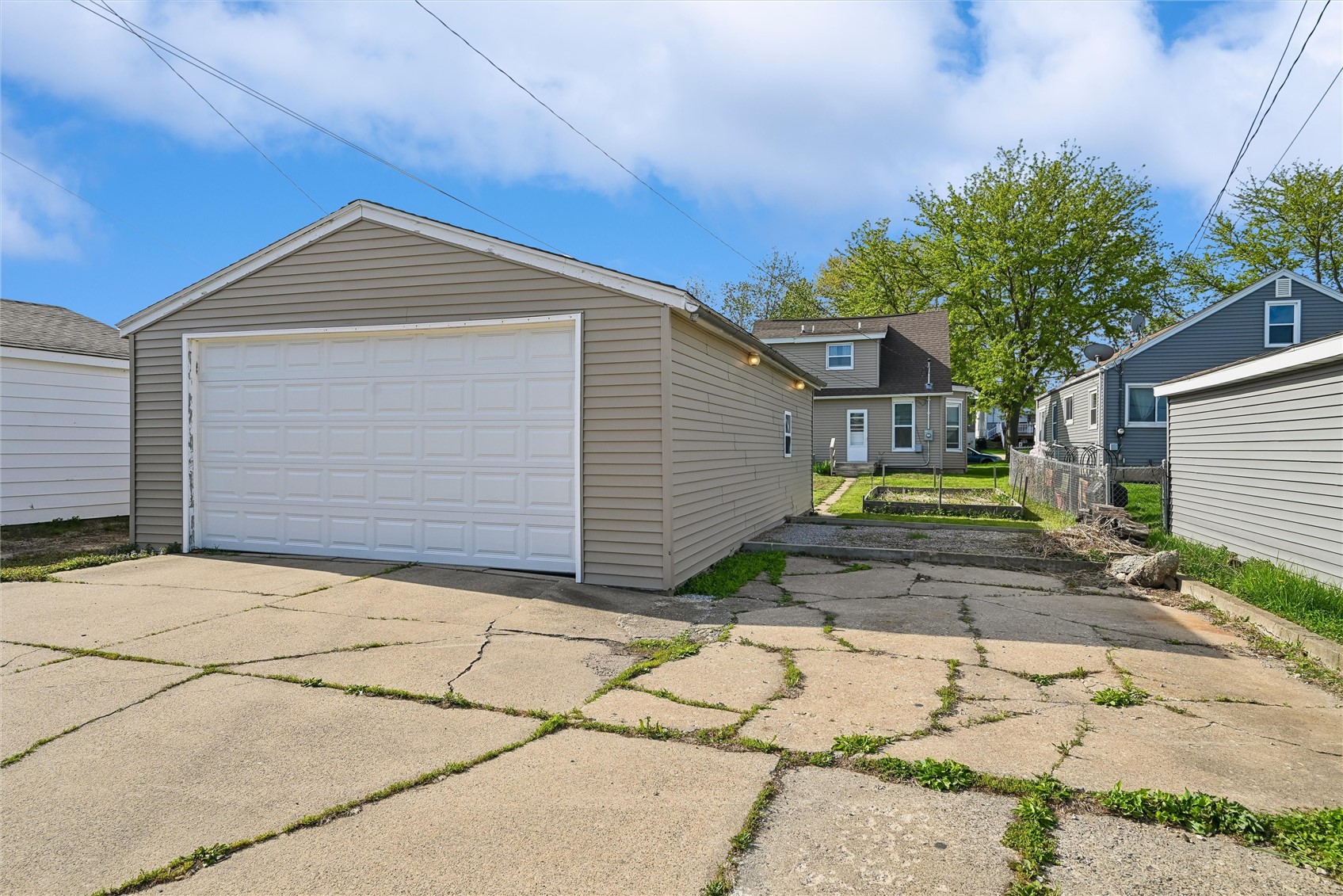 648 22nd Avenue SW Cedar Rapids IA 52404
