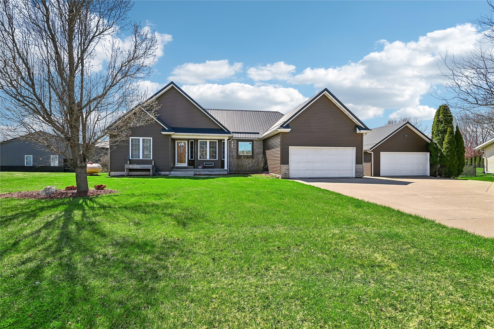 2550 Meadow View Drive Urbana IA 52345