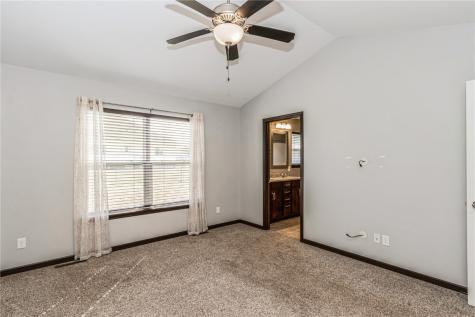 317 Barrington Parkway Marion IA 52302