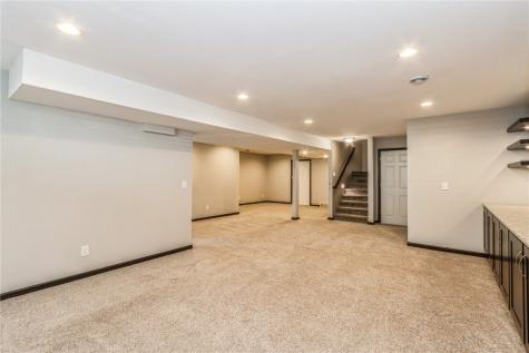 317 Barrington Parkway Marion IA 52302