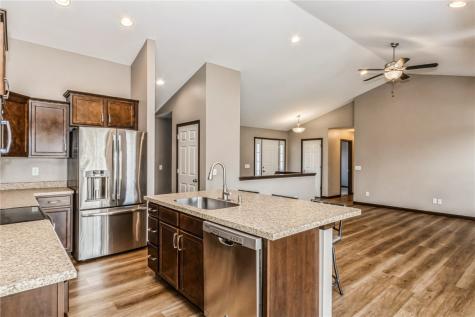 317 Barrington Parkway Marion IA 52302