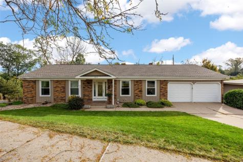 3854 Lost Valley Road SE Cedar Rapids IA 52403