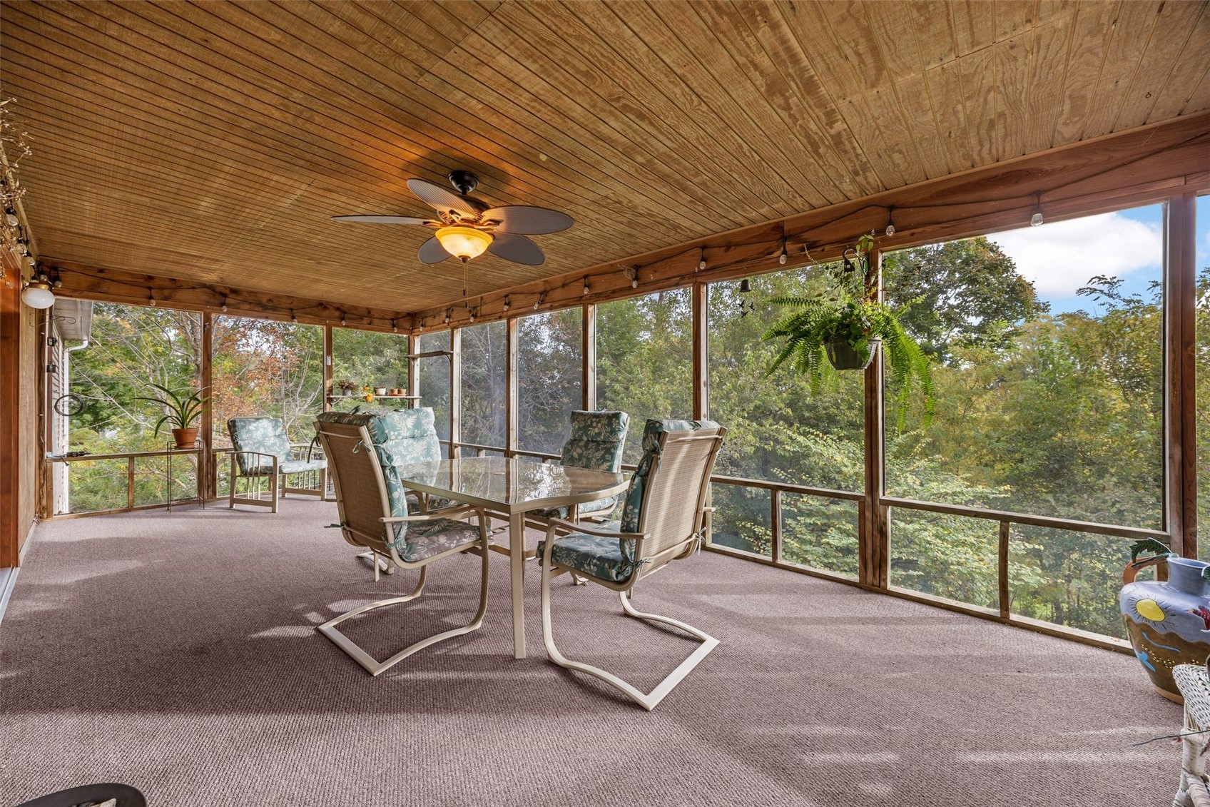 3854 Lost Valley Road SE Cedar Rapids IA 52403