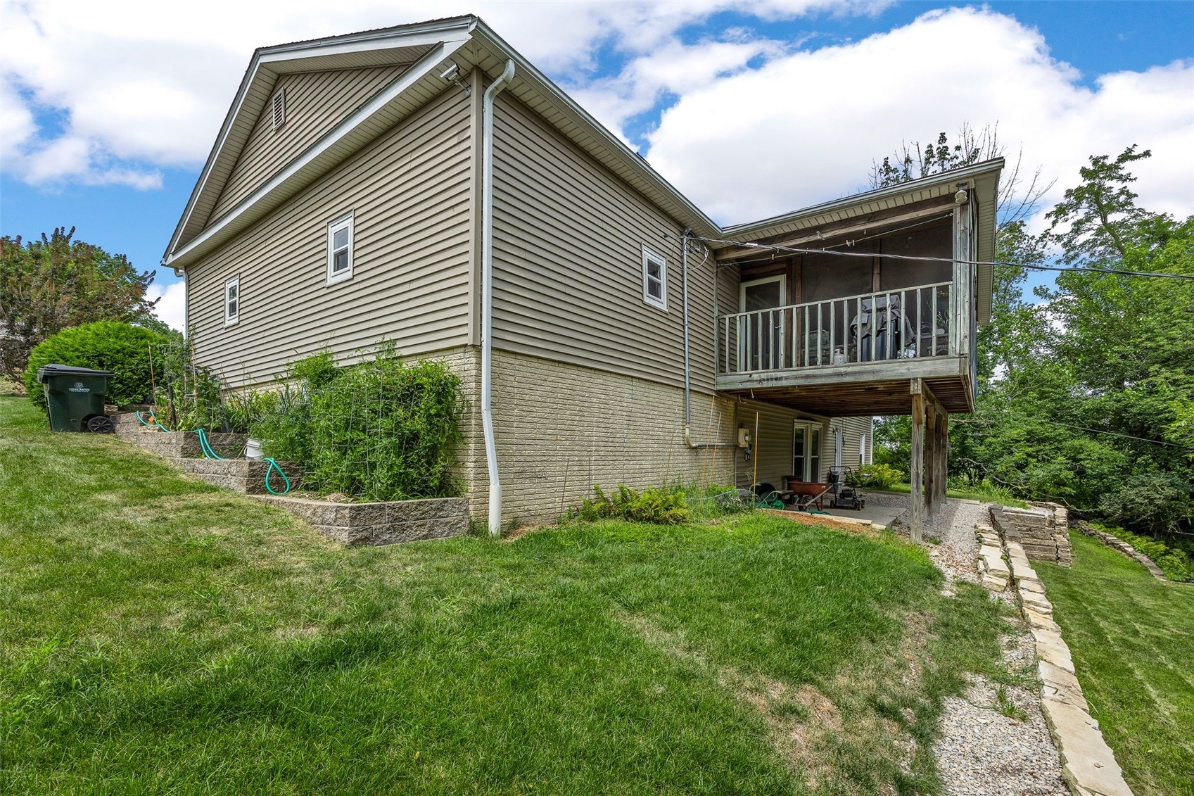 3854 Lost Valley Road SE Cedar Rapids IA 52403