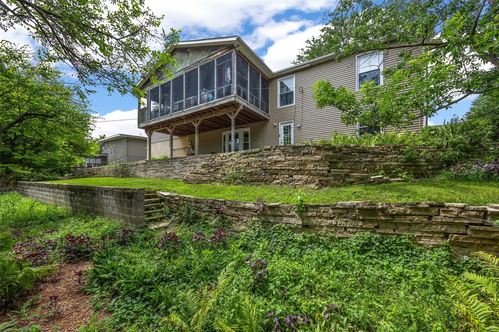3854 Lost Valley Road SE Cedar Rapids IA 52403