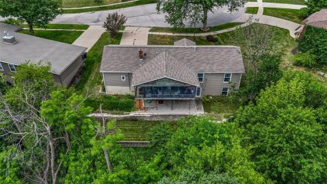 3854 Lost Valley Road SE Cedar Rapids IA 52403