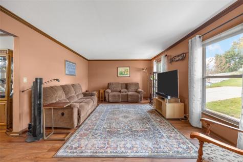 3854 Lost Valley Road SE Cedar Rapids IA 52403