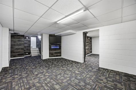 3901 B Avenue NE Cedar Rapids IA 52402