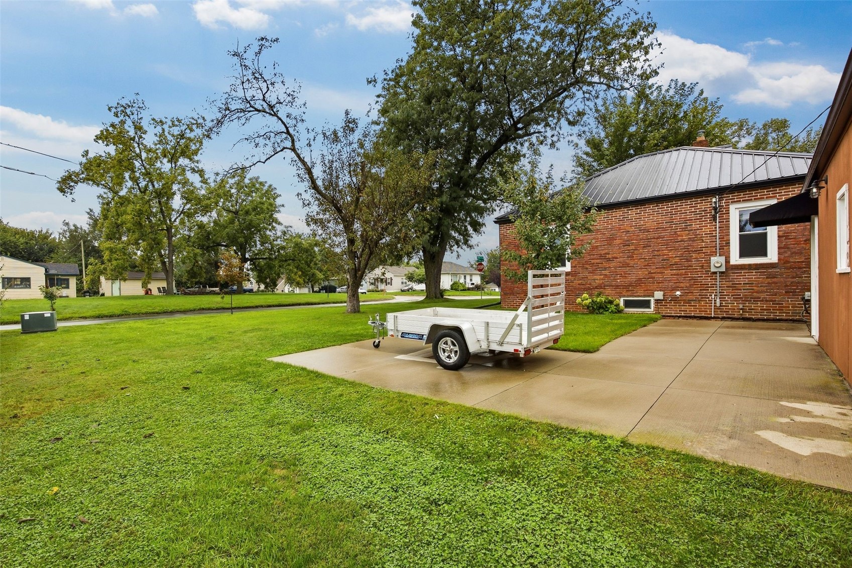 3901 B Avenue NE Cedar Rapids IA 52402