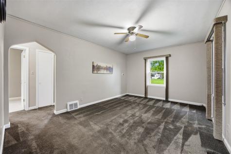 3901 B Avenue NE Cedar Rapids IA 52402