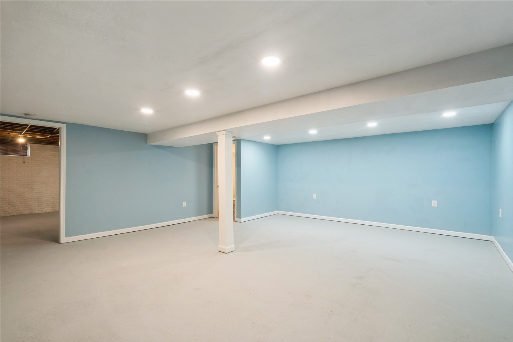 135 Eastview Drive NW Cedar Rapids IA 52405