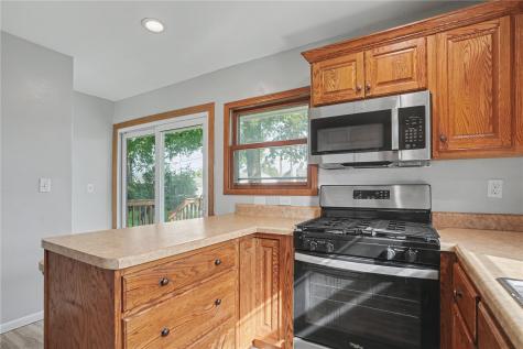 901 Harold Drive SE Cedar Rapids IA 52403