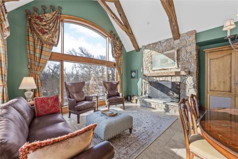 2618 Diamondwood Drive SE Cedar Rapids IA 52403