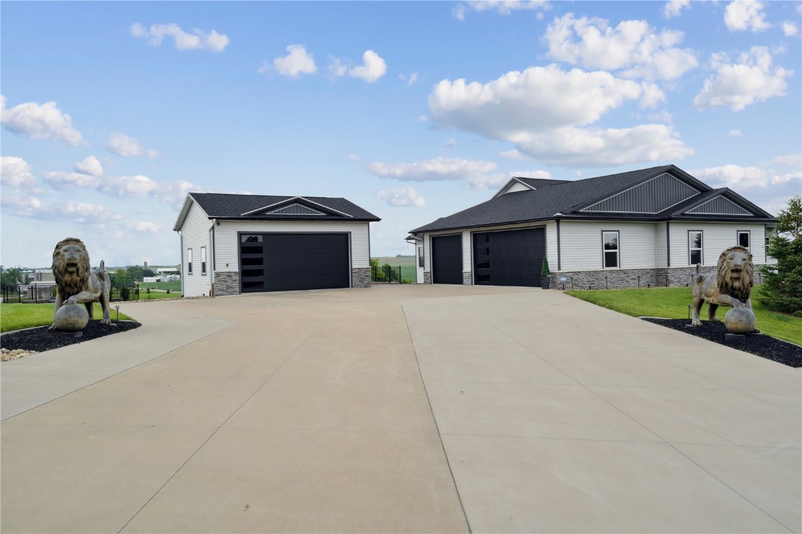 115 Deborah Anne Lane Ely IA 52227