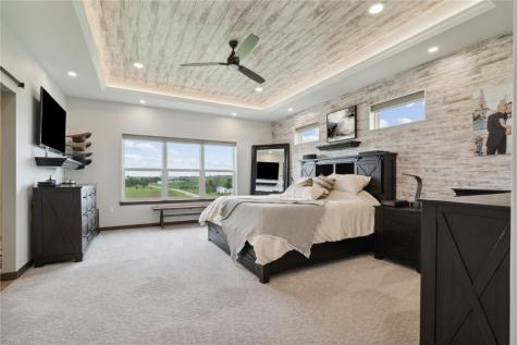115 Deborah Anne Lane Ely IA 52227