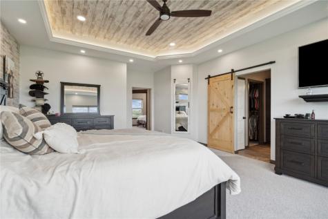 115 Deborah Anne Lane Ely IA 52227