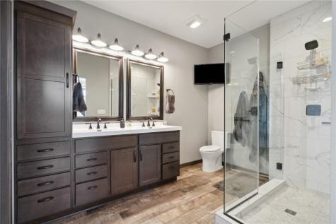 115 Deborah Anne Lane Ely IA 52227