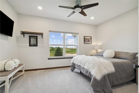115 Deborah Anne Lane Ely IA 52227