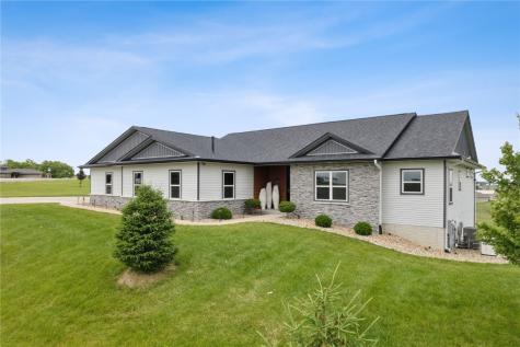 115 Deborah Anne Lane Ely IA 52227