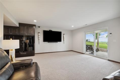 115 Deborah Anne Lane Ely IA 52227