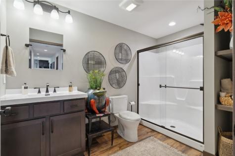 115 Deborah Anne Lane Ely IA 52227