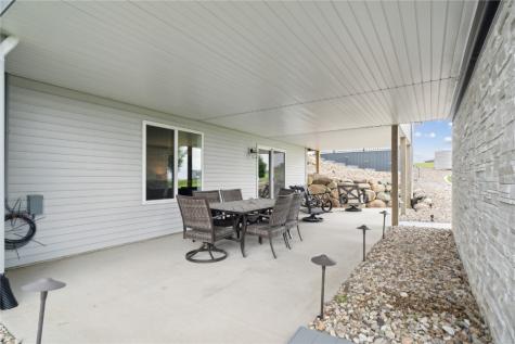 115 Deborah Anne Lane Ely IA 52227
