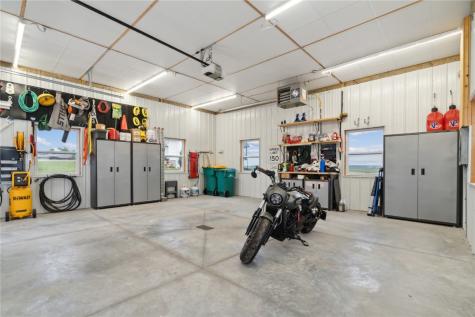 115 Deborah Anne Lane Ely IA 52227