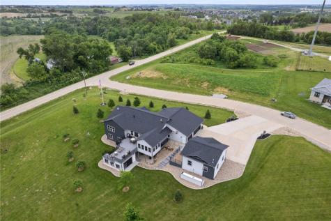 115 Deborah Anne Lane Ely IA 52227