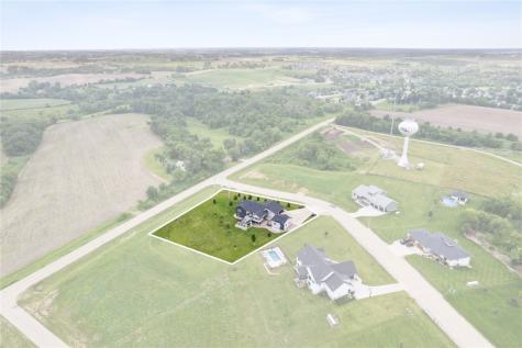 115 Deborah Anne Lane Ely IA 52227
