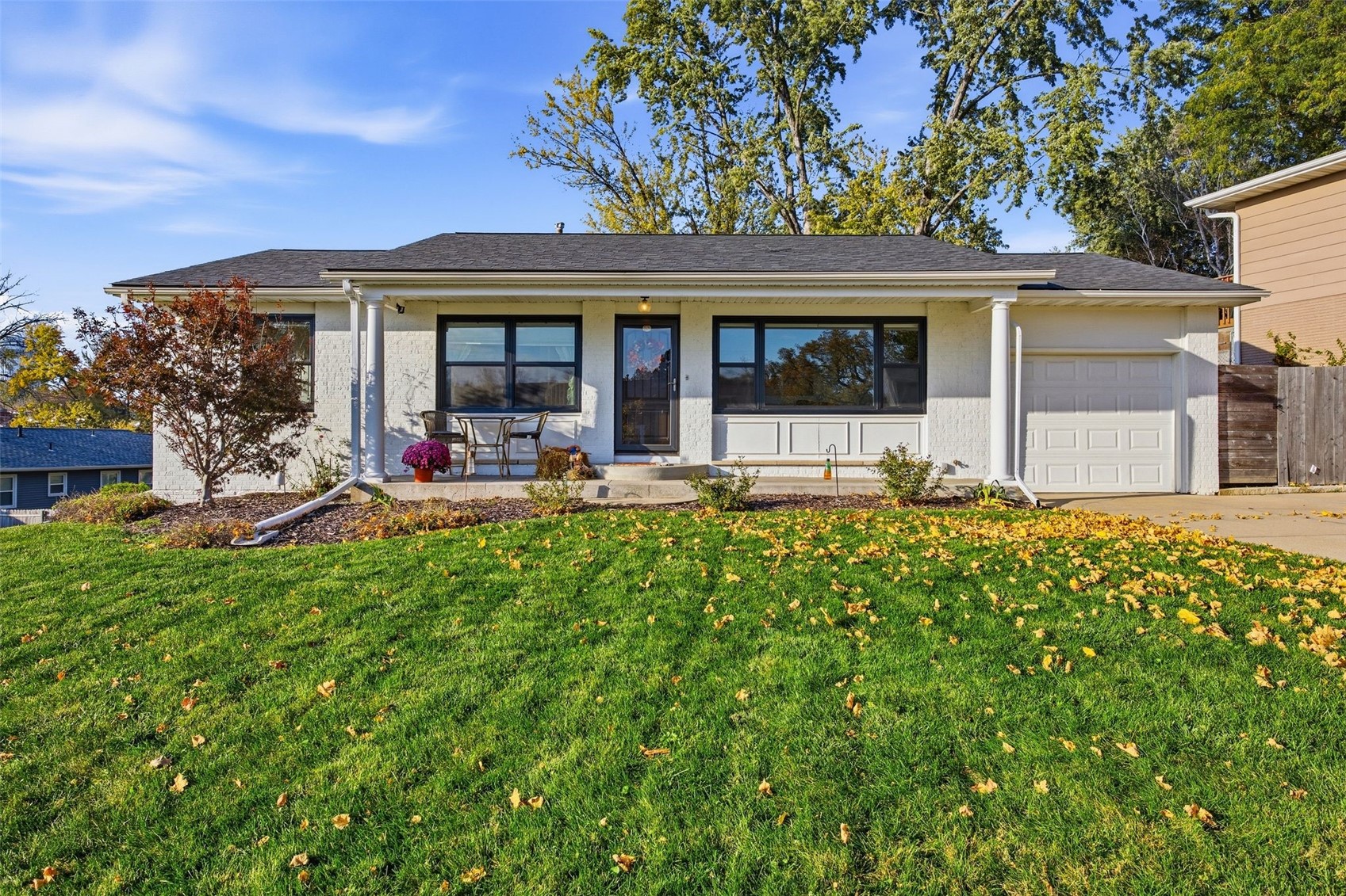 374 Hampden Drive NE Cedar Rapids IA 52402