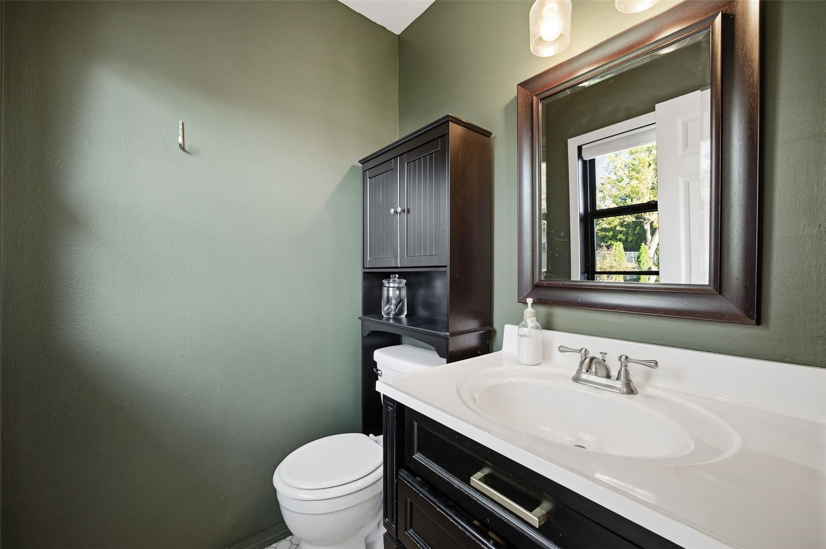 374 Hampden Drive NE Cedar Rapids IA 52402