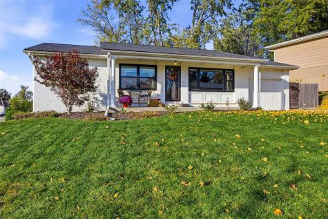 374 Hampden Drive NE Cedar Rapids IA 52402