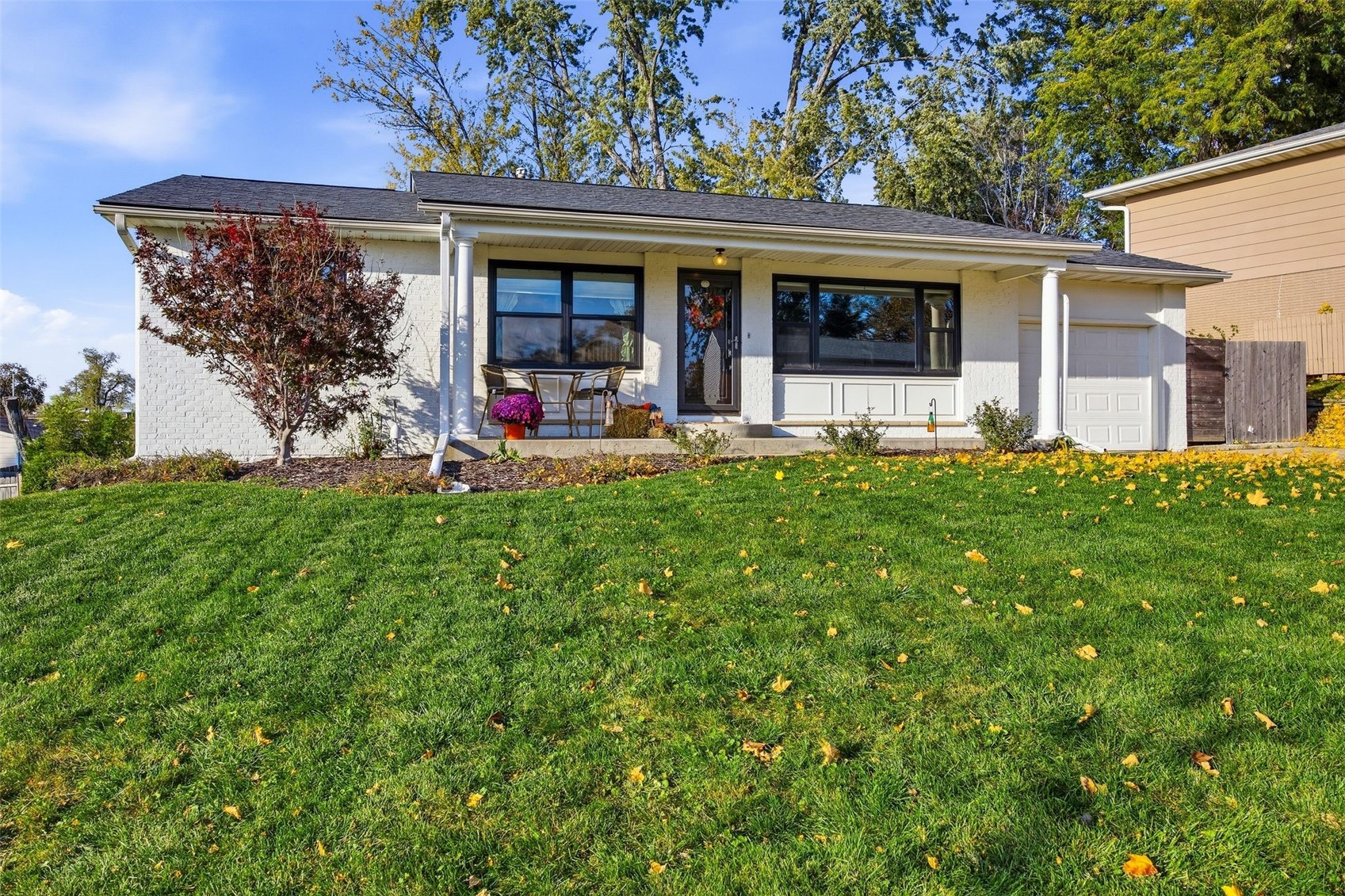 374 Hampden Drive NE Cedar Rapids IA 52402