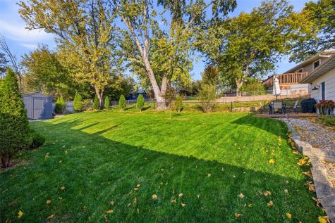 374 Hampden Drive NE Cedar Rapids IA 52402