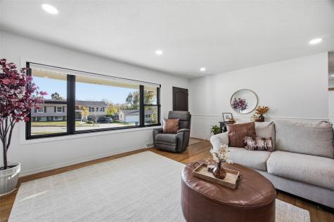 374 Hampden Drive NE Cedar Rapids IA 52402